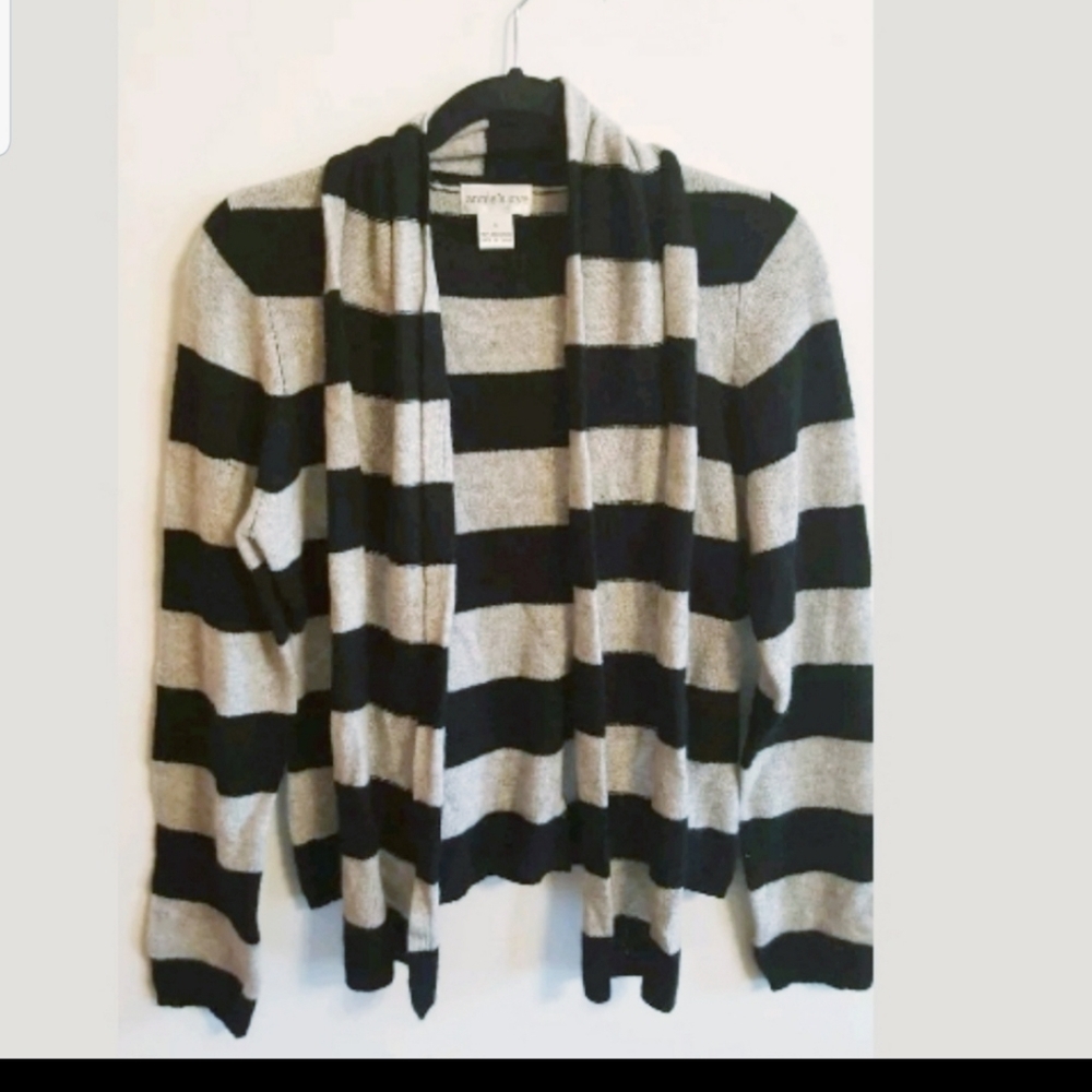 Annie's Eye Cashmere Sweater W/Scarf…S
